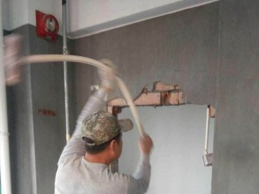 濟南拆除公司帶你了解老房拆除的注意事項